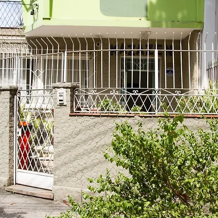 Kazazen Hostel